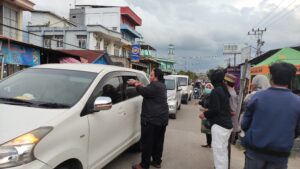Tebar Kebaikan Di bulan Ramadhan, Karang Taruna Gunung Panjang Bagi Ratusan Takjil