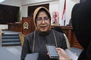 Syarifatul Syadiah meminta Jembatan Sambaliung Di Percepat Perbaikannya