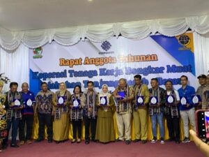 Resmi Membuka Kegiatan RAT Koperasi TKBM, Bupati Berpesan Tingkatkan SDM