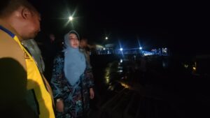 Bupati Berau Tinjau Kesiapan Penyebrangan Alternatif, Pastikan Besok Jembatan Akan Ditutup