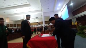 Ismail M dilantik, Ketua DPRD Kabupaten Berau, Madripani beri ucapan selamat
