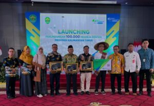 Perumda Air Minum Batiwakkal Berau Meraih Penghargaan Paritrana Awards