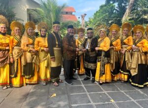 Pimpin Duta Seni Budaya Berau dalam BEN Carnifal 2nd 2023 di Kota Blitar, Gamalis berharap jadi ajang promosi pariwisata Berau