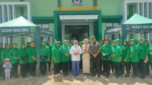 Serahkan Bantuan Tenda, Bupati berkomitmen untuk mengayomi Ibu-Ibu Persit