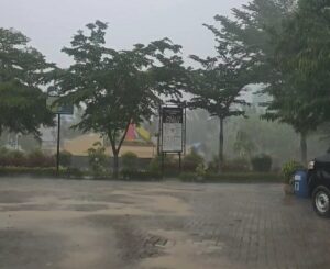 BMKG Perkirakan Kondisi Hujan dan Gelombang Tinggi Masih Berlanjut Beberapa Hari Kedepan