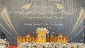 Hadiri Wisuda SMAN 4 Berau, Bupati: Pemkab Berau Berkomitmen Tingkatkan SDM