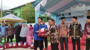 Komitmen Dukung Perkembangan SDM, PT. KDC Serahkan 500 Paket Sembako