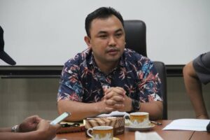 Ingatkan Pemkab Bangun Daerah dari Kampung