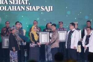 Bupati Berau Raih STBM Award 2024, Jadi Satu-satunya Wakil Kaltim
