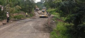 Respons Cepat PT Berau Coal dan Mitra Perbaiki Jalan Longsor di Samburakat