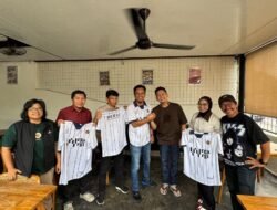 Kolaborasi Warga Wargi dengan PWI Berau, Jersey Kontingen Berau Porwada IV Kaltim Resmi Diluncurkan